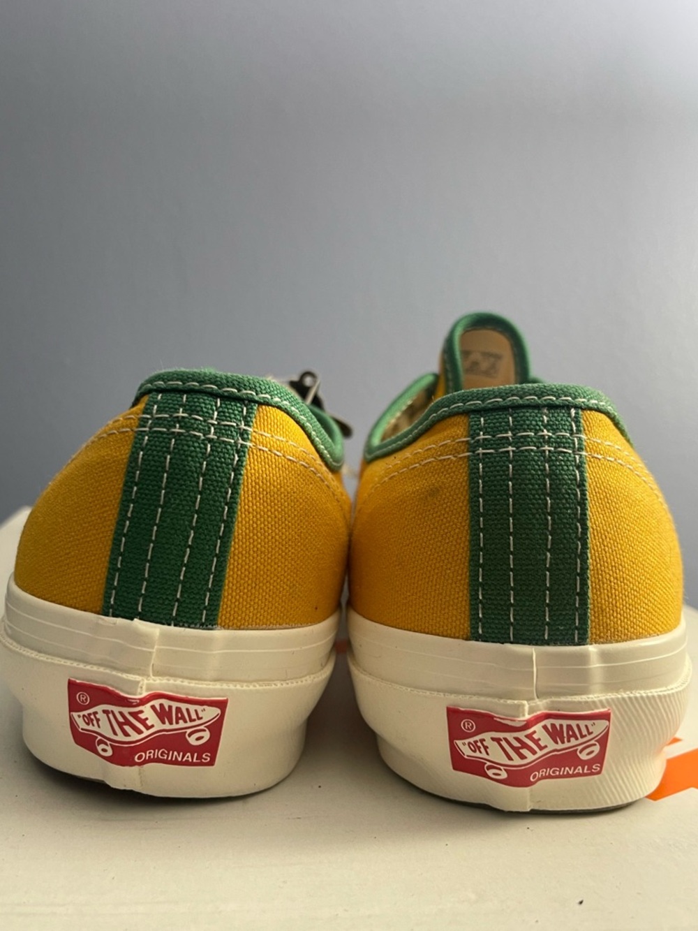 NEW Vans OG Authentic Lx SuedeCanvas MariGold Marshmallow YellowGreen Sz 9.5 - Picture 4 of 5